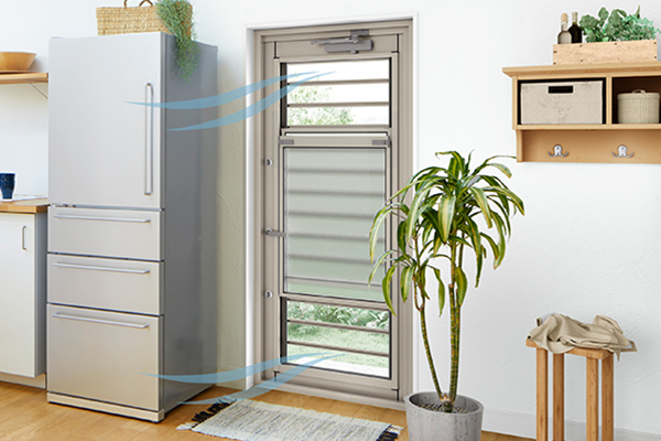 リシェントなら、壁を壊さず1日でリフォーム完了。<br />
<br />
壁を壊す一般的な勝手口リフォームの場合だと約5日かかることもあります。リシェントの勝手口ドアなら約1日で施工完了します。<br />
<br />
また、ドアを閉めたままでも風を採り込める採風機構なので、カギを閉めたまま、気になる空気をリフレッシュできます。<br />
（引用元：LIXIL）