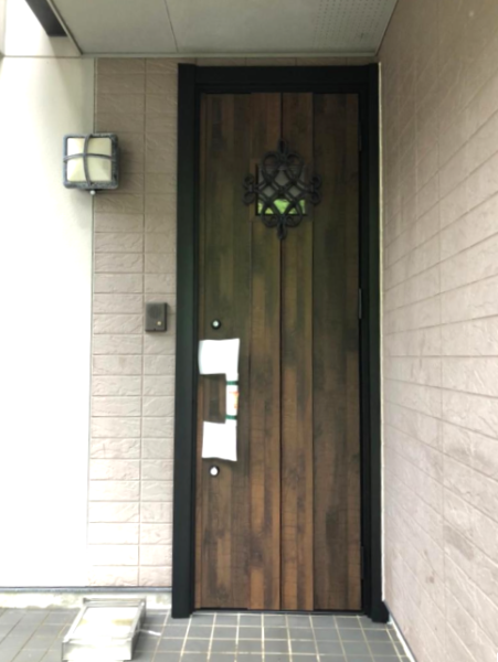 玄関ドア交換”リシェント”