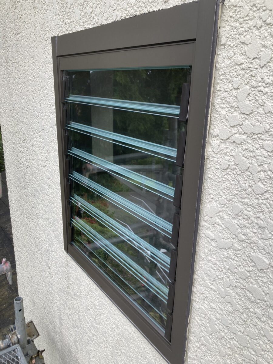 暮らしを変えるのは、窓でした。LIXIL「リプラス」