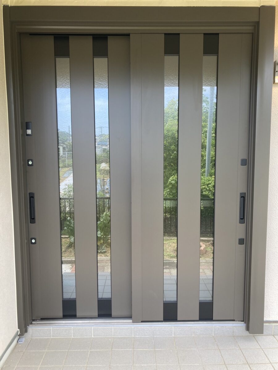 暮らしの入り口に、上質な安心と快適を。