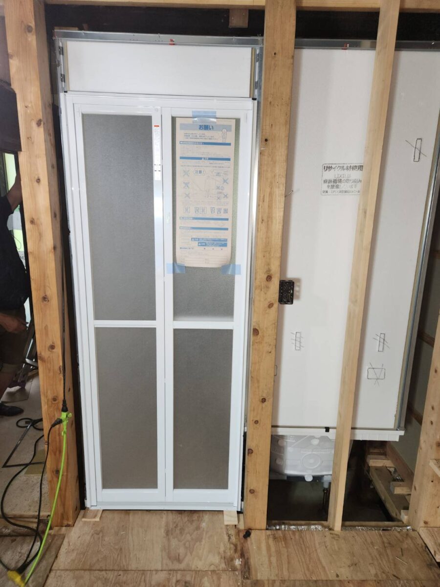 —毎日を、そっと支えるお風呂のドア—