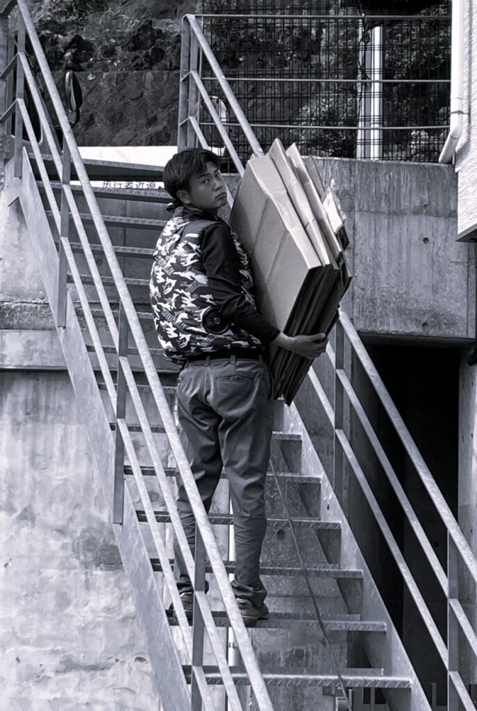 猛暑の中、現場で頑張るスタッフたち